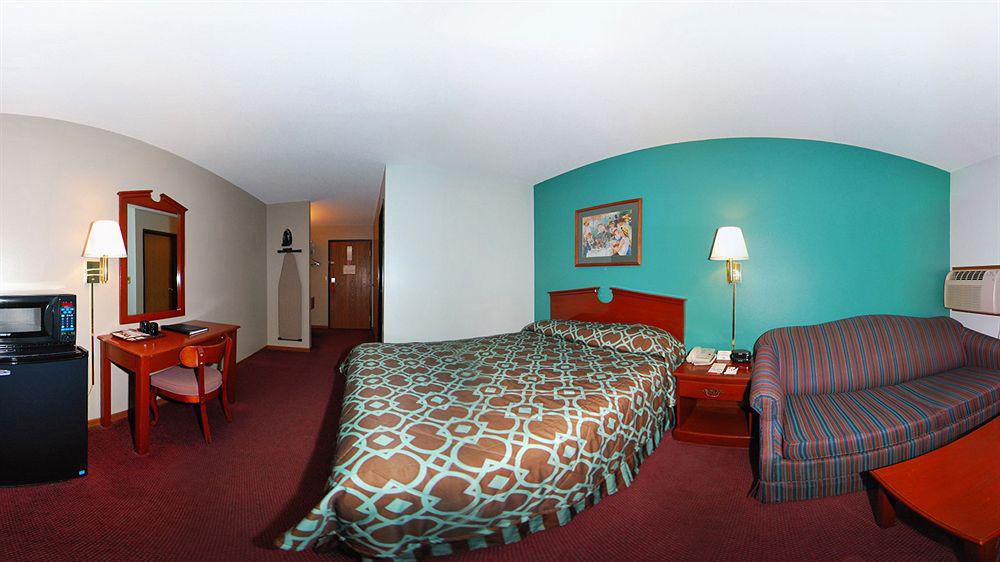 Super 8 By Wyndham Hudson Hotel Bagian luar foto